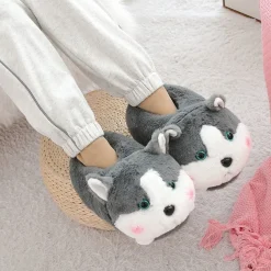 Le compagnon de marche husky - chausson en peluche