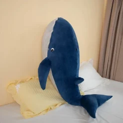 Peluche baleine bleue à la bouche ouverte
