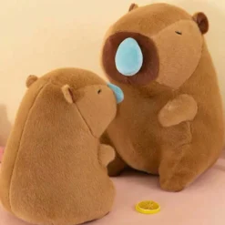 Peluche capybara mignon enrhumé doux et réconfortant
