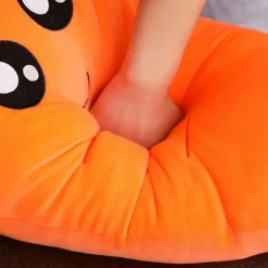 Peluche carotte géante douce timide décoration chambre