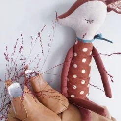 Peluche cerf doux hiver enfant câlin en velours