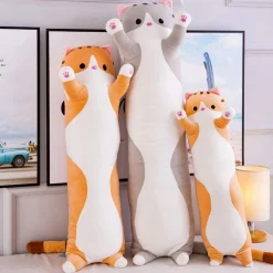 Peluche chat long aux petites pattes