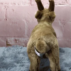 Peluche chèvre de montagne douce câline hiver alpin