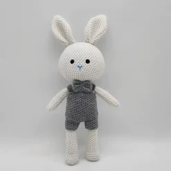 Peluche crochet lapin doux enfant câlin univers tendre