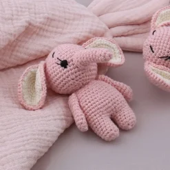 Peluche crochet éléphant tout rose