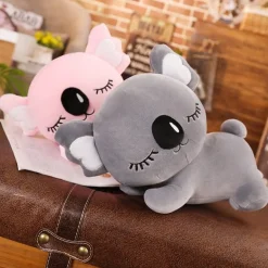 Peluche koala endormi avec de longs cils