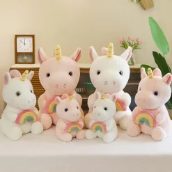 Peluche licorne arc-en-ciel douce avec corne doré