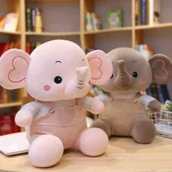 Peluche éléphant en blouse