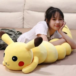 Peluche Pikachu XXL jaune doux câlin décoration chambre