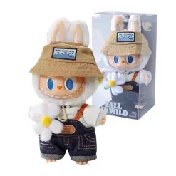 Peluche type Labubu blanc jardinier en salopette