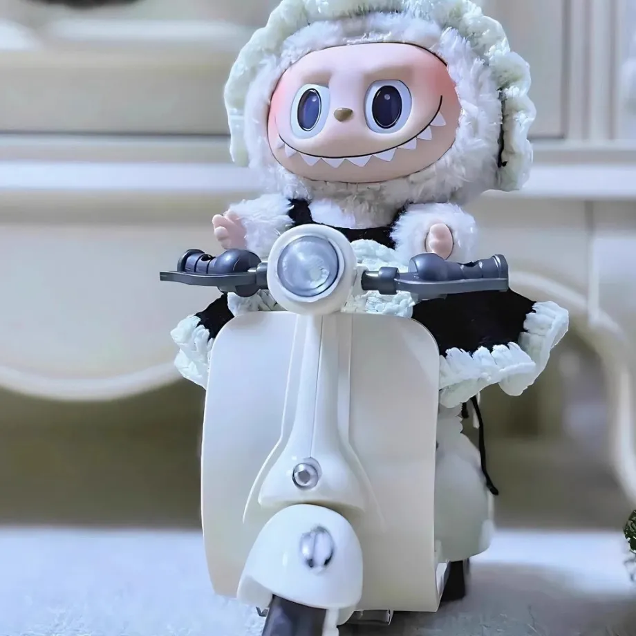 Scooter accessoire pour peluche style Labubu